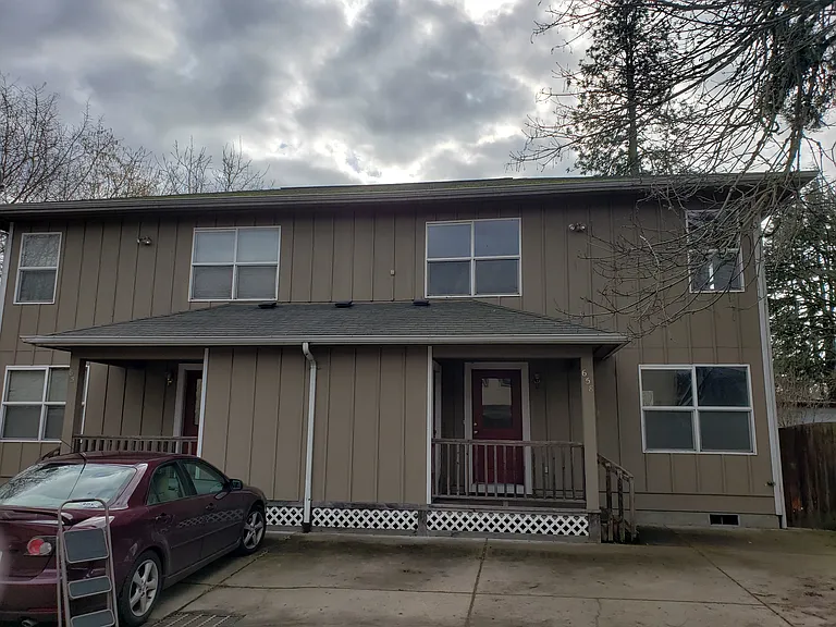 654 W 11th Aly — Photo 11