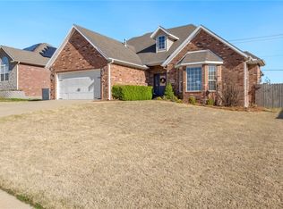 4606 SW Golden Eagle Ave, Bentonville, AR 72713