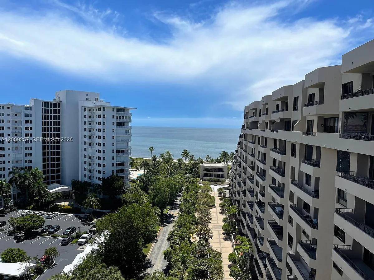 Building Photo - 251 Crandon Blvd #1105