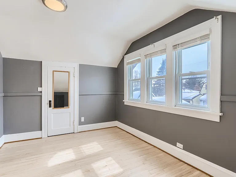 1392 Palace Ave — Photo 16