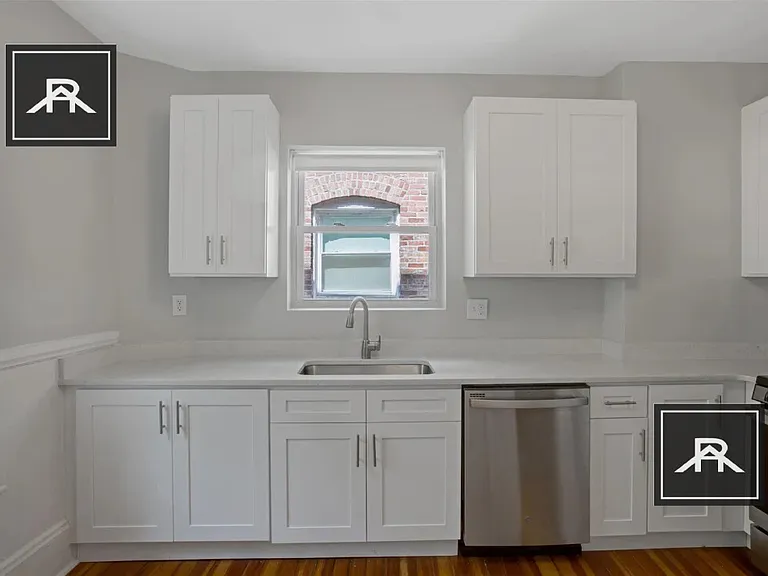 108 Winthrop Rd #6 — Photo 9