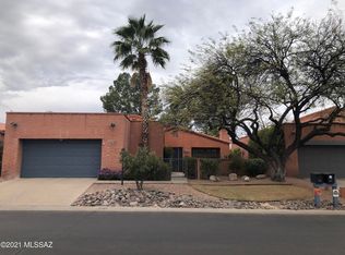 3101 N Hill Farm Dr, Tucson, AZ 85712
