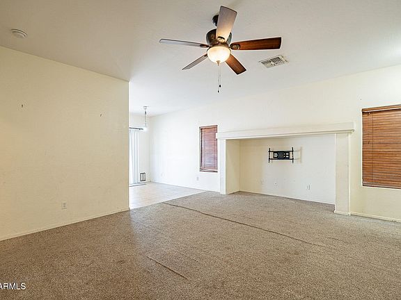 4th image of 1407 S NAVAJO Lane