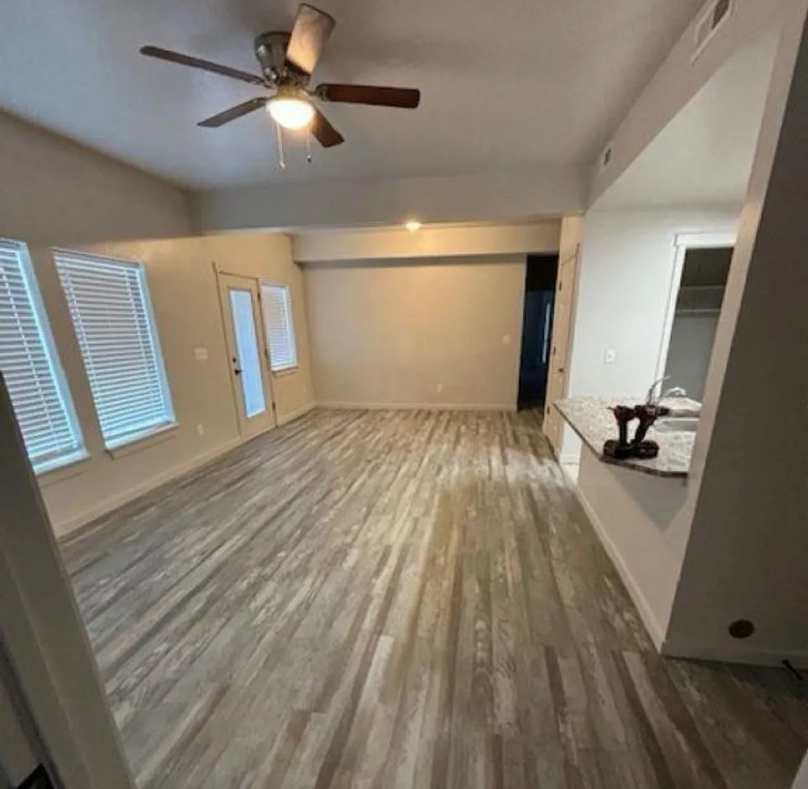 4813 Continental Ln — Photo 4