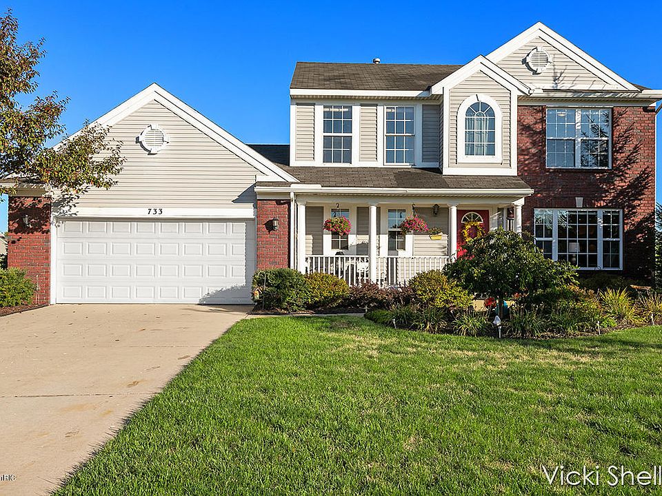 1st image of 733 Scottview Dr NE