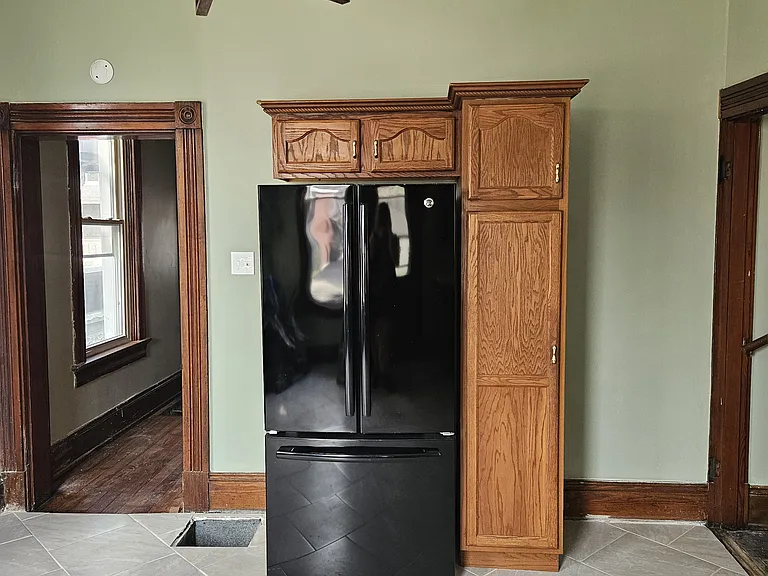 313 Walnut St — Photo 4