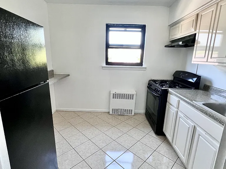 3624 Bell Blvd #12C — Photo 7