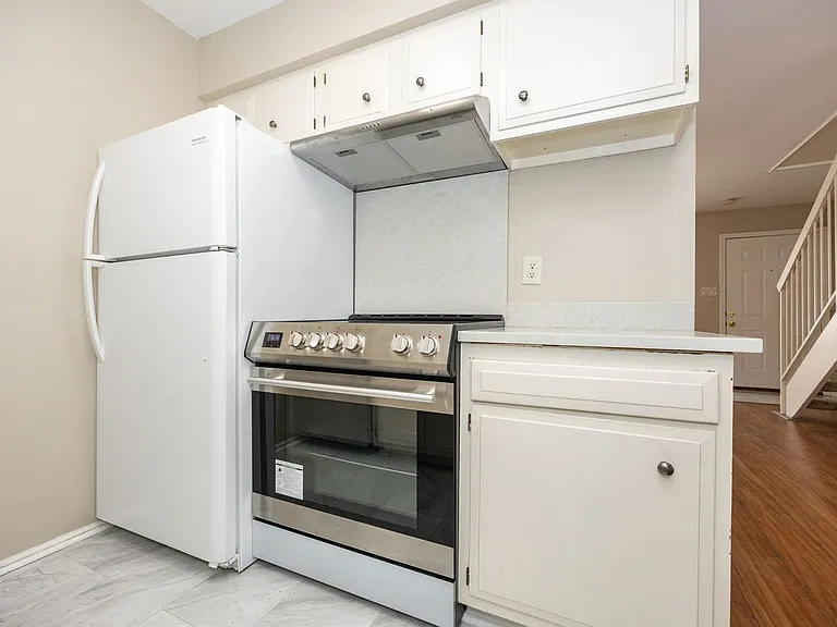 454 W Parker Blvd #A10 — Photo 8
