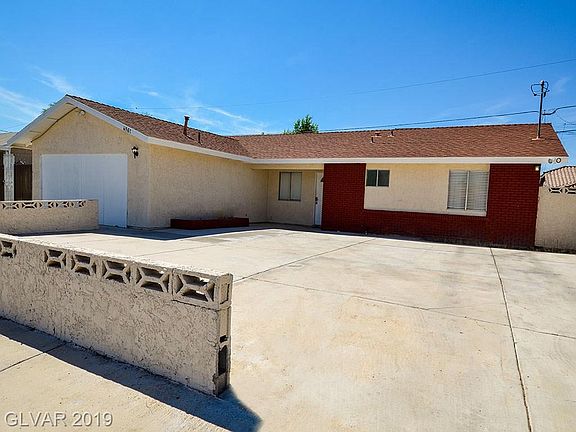 3rd image of 4861 E Imperial Ave