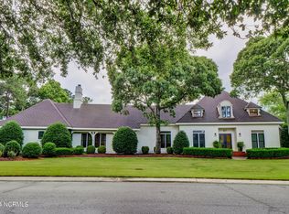 827 Arboretum Dr, Wilmington, NC 28405