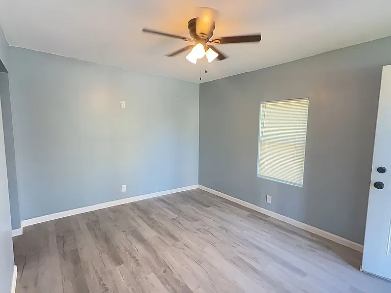 714 McArthur Dr — Photo 5