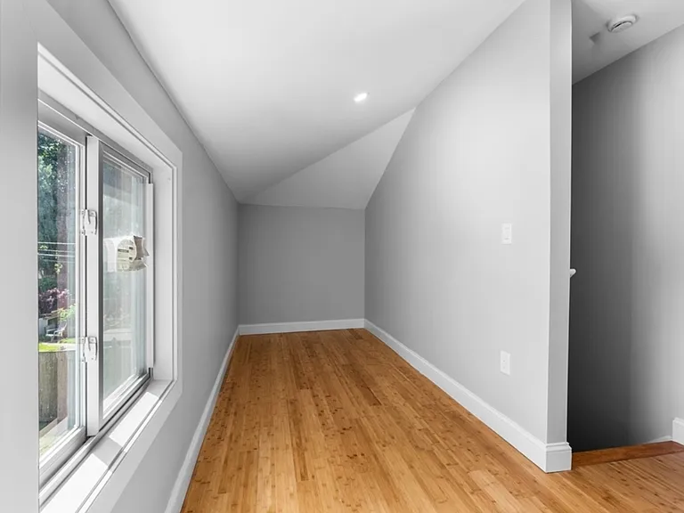 69 Cutler St #B — Photo 9