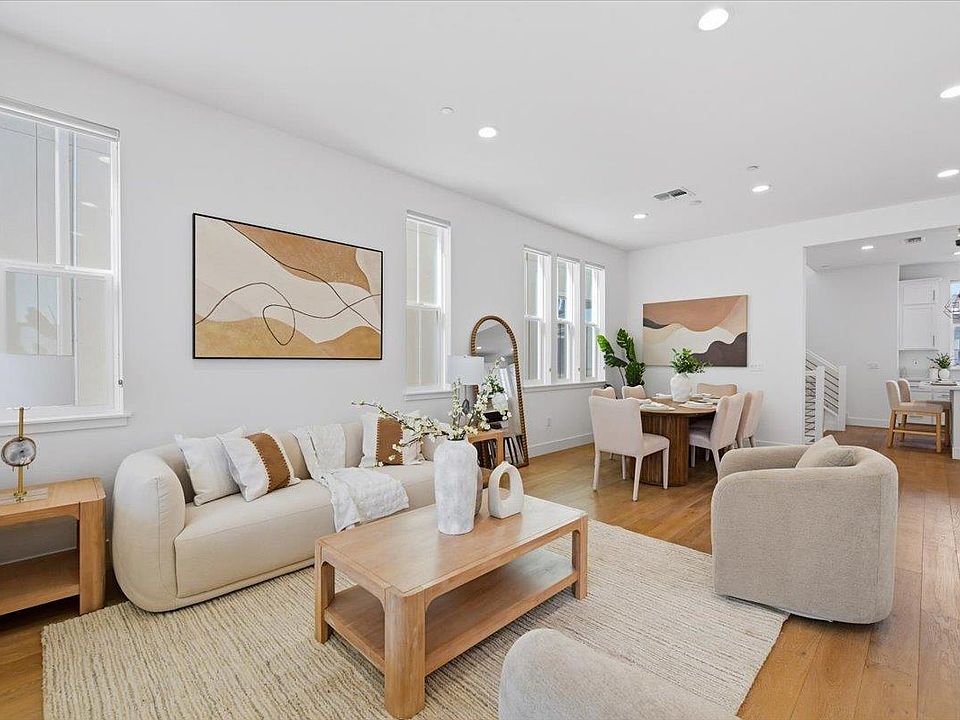 1st image of 37471 Bay Crest Rd