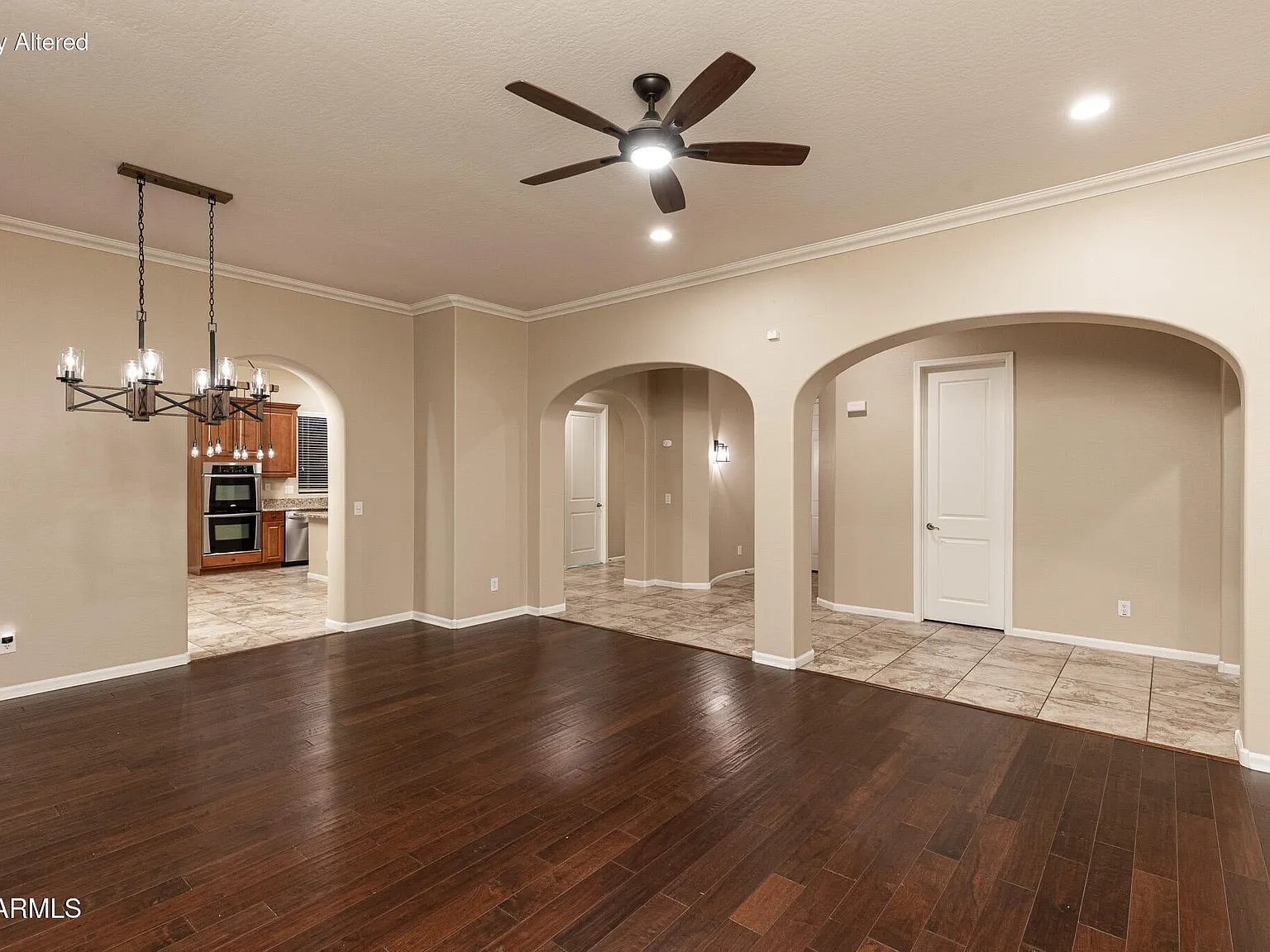 4 bed, 2.5 bath, 2493 sqft, $3,800 — Photo 4