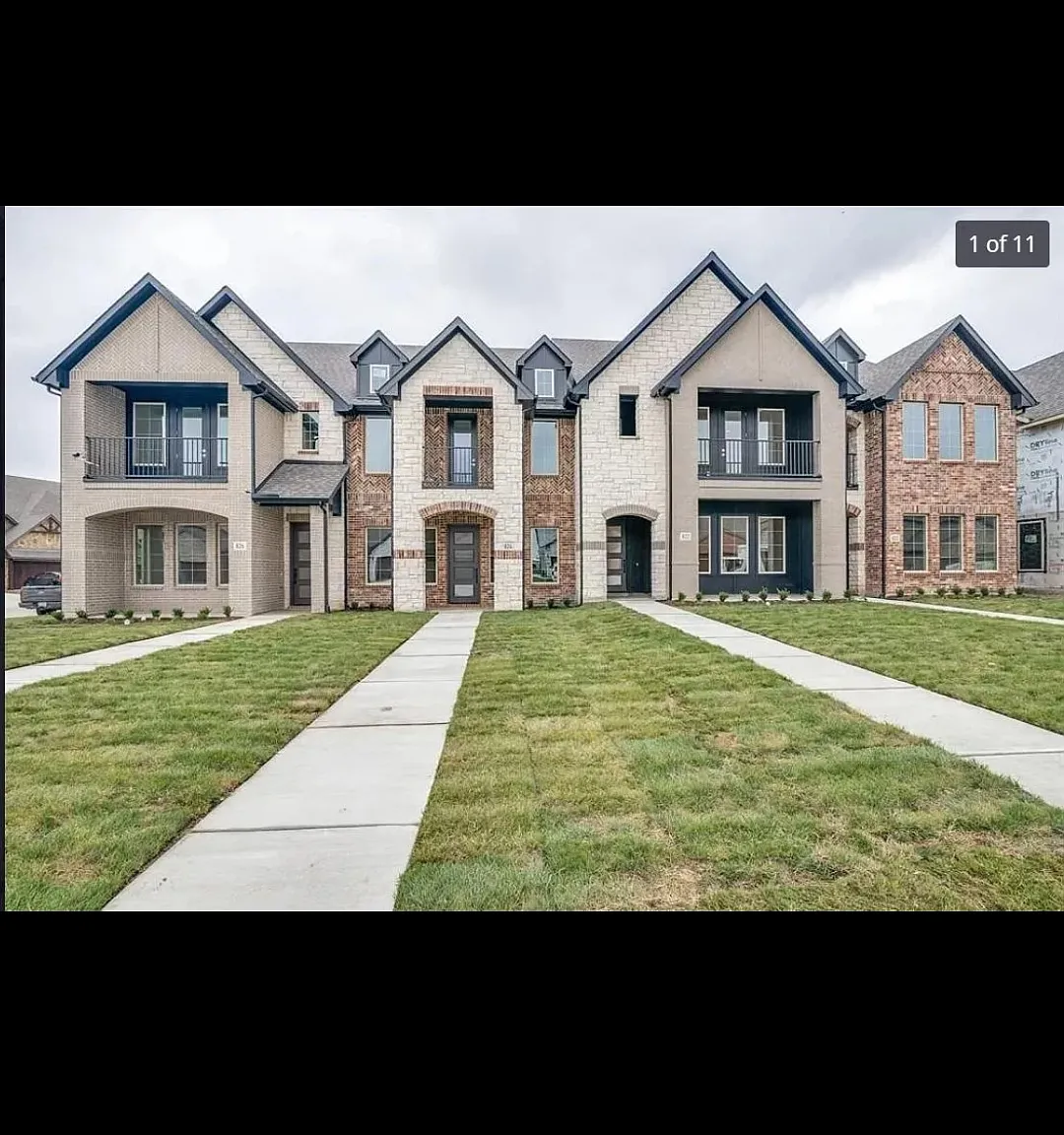 3 bed, 2.5 bath, 2252 sqft, $3,100 — Photo 1