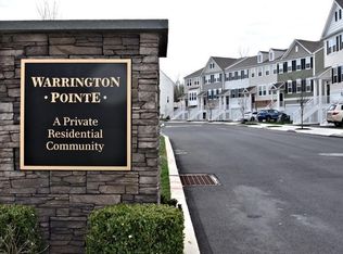 100 Admiral Ln, Warrington, PA 18976