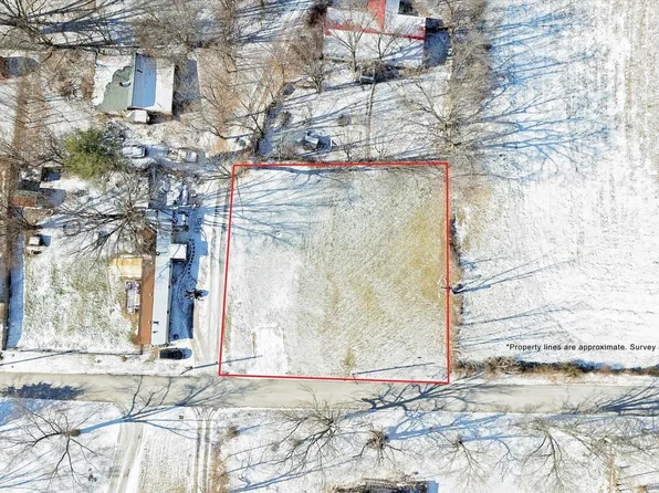 7026 S McCormick Rd, Bloomington, IN 47401