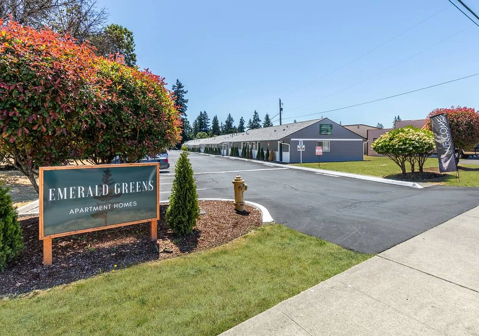 Emerald Greens Apartments — Photo 1