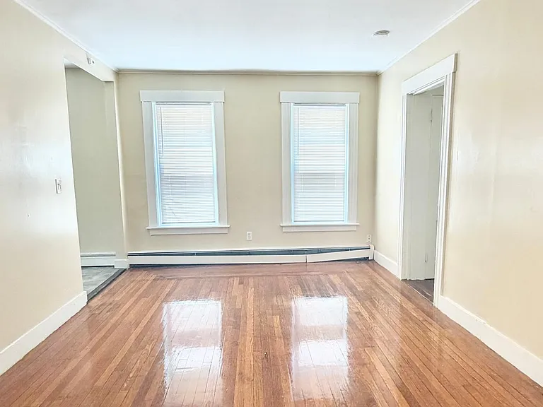 371 Norton St #1 — Photo 6