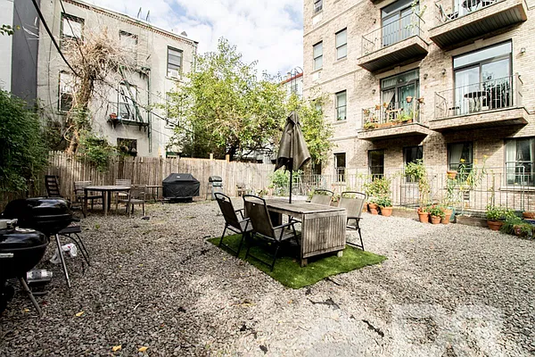 Rented by Highline Residential | media 25