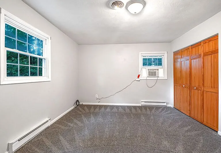 408 Deerwood Dr — Photo 17
