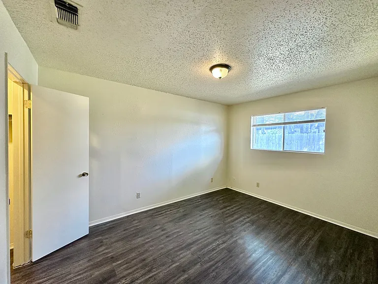 2104 N WS Young Dr — Photo 23
