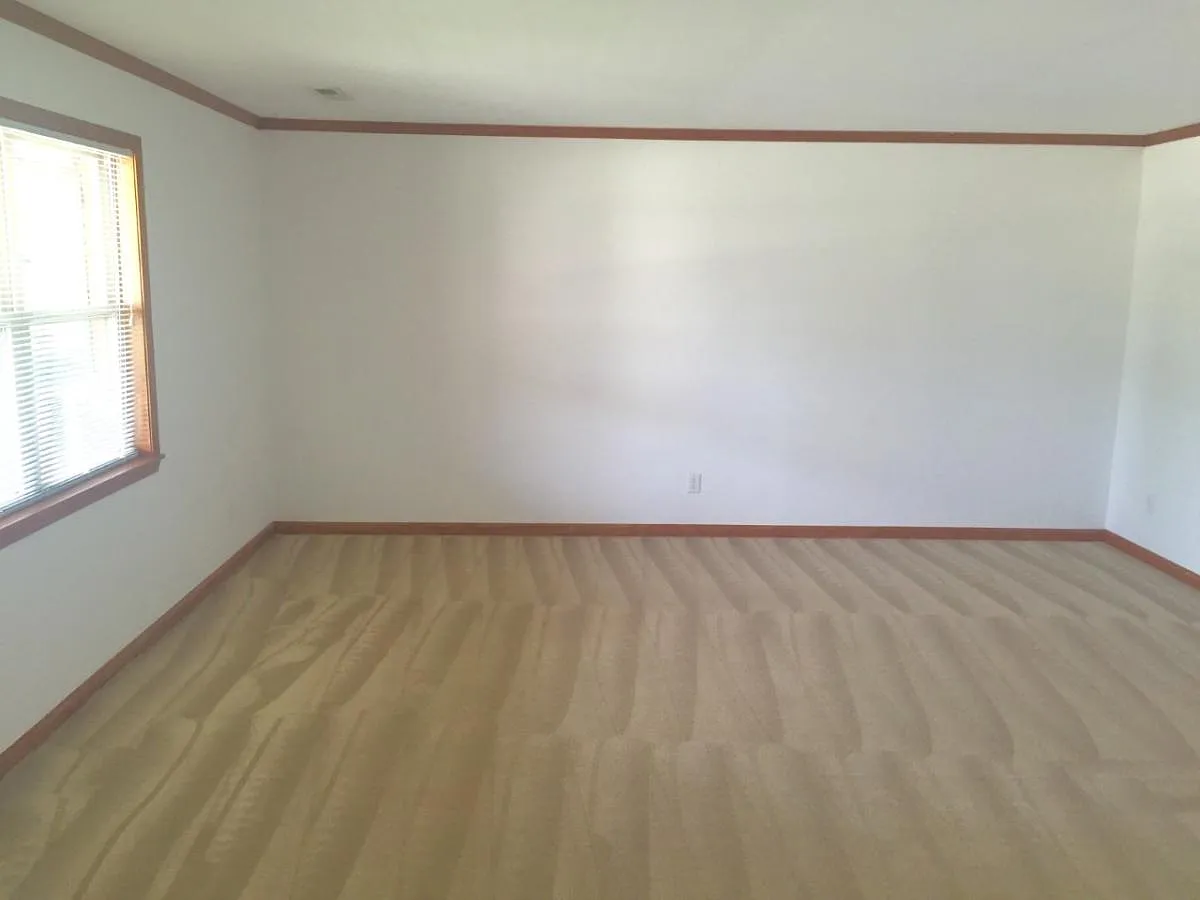 3 bed, 1700 sqft, $1,550 — Photo 3