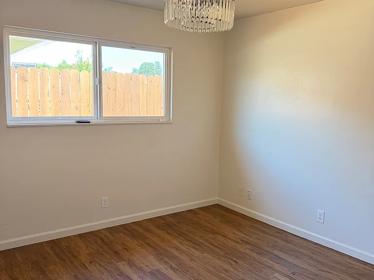 1484 E Sample Ave — Photo 12