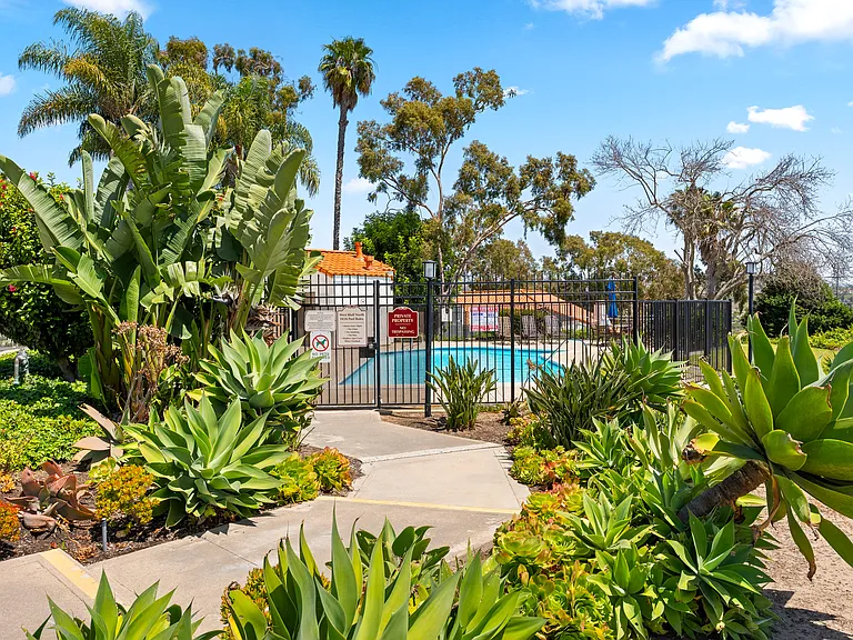 1947 Swallow Ln — Photo 28