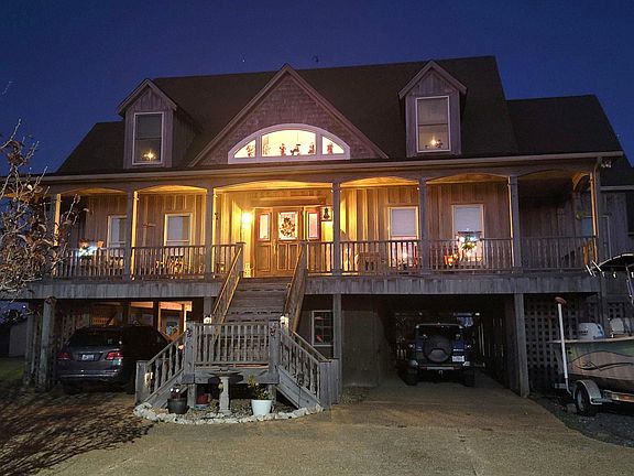3rd image of 288 Bayview Dr