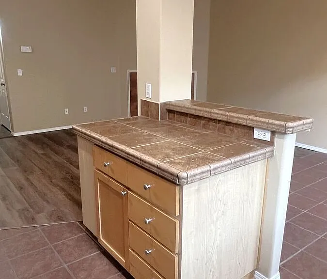 17284 Pleasanton Ln — Photo 14