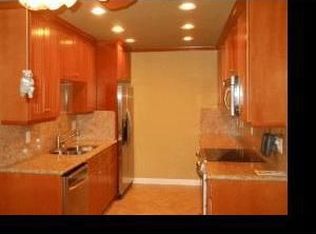 933 W Lamark Ln, Anaheim, CA 92802