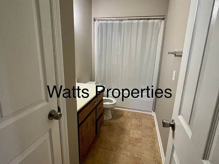 133 12th Ave NW #133 — Photo 12