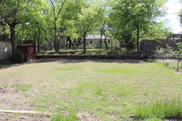 3828 NW 29th St — Photo 10