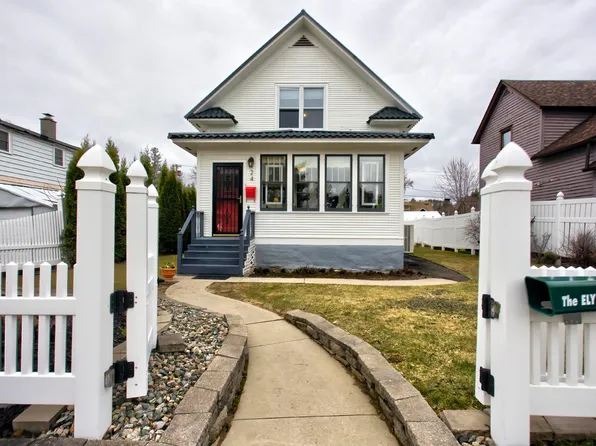 24 E Conan St, Ely, MN 55731