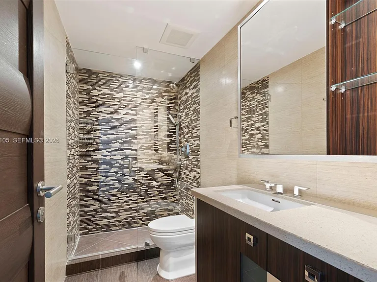 19216 Fisher Island Dr #19216 — Photo 32