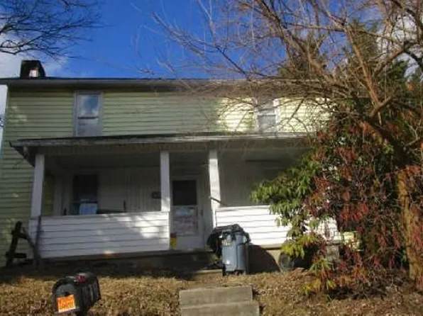 1631 Philadelphia St, Indiana, PA 15701