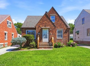 15705 Throckley Ave, Cleveland, OH 44128