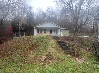 51 Houston Broughton Rd, Flat Lick, KY 40935
