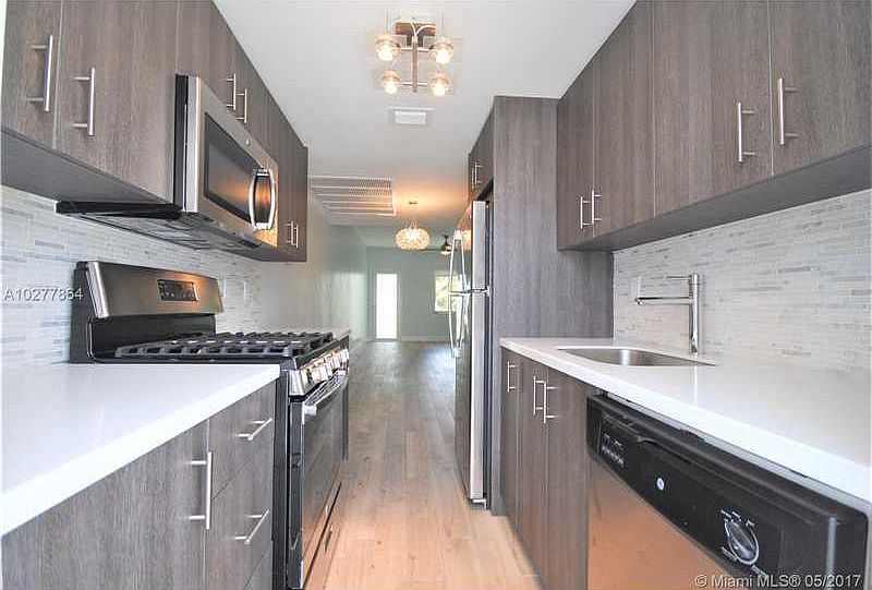 1st image of 942 Lenox Ave APT 16
