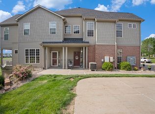 14008 Tregaron Dr #E, Bellevue, NE 68123