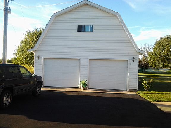 barn style garage