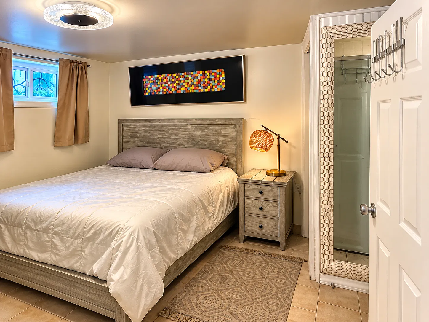 2 bed, 1828 sqft, $1,100 — Photo 3