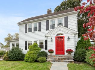 15 Renshaw Rd, Darien, CT 06820