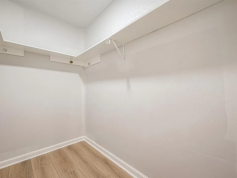 6919 Maczali Dr — Photo 16