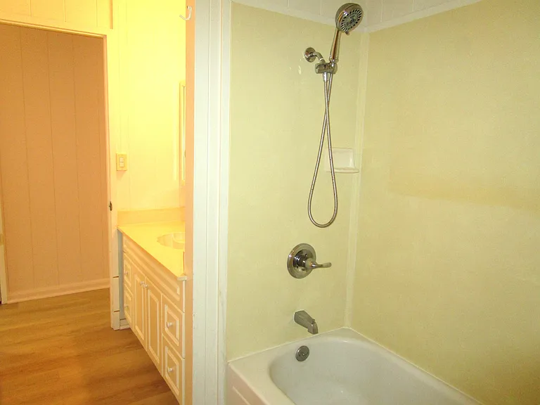 868 Waioli St — Photo 13