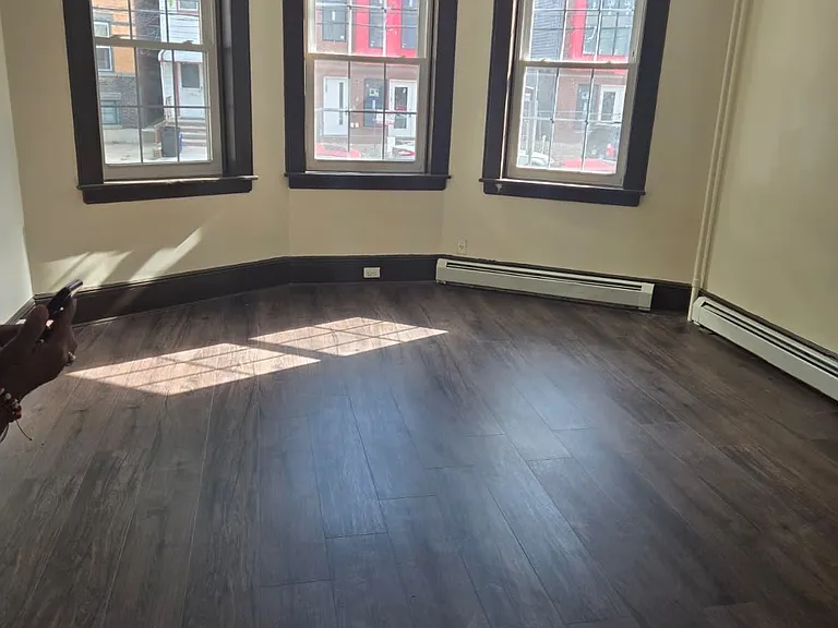 30 Irving St #1 — Photo 2