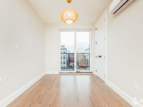 5th image of 1001 Rogers Ave #2G