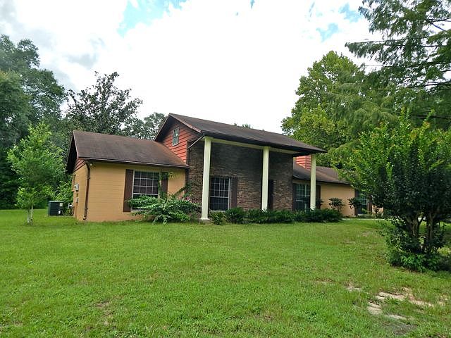 Desirable Live Oak Acres