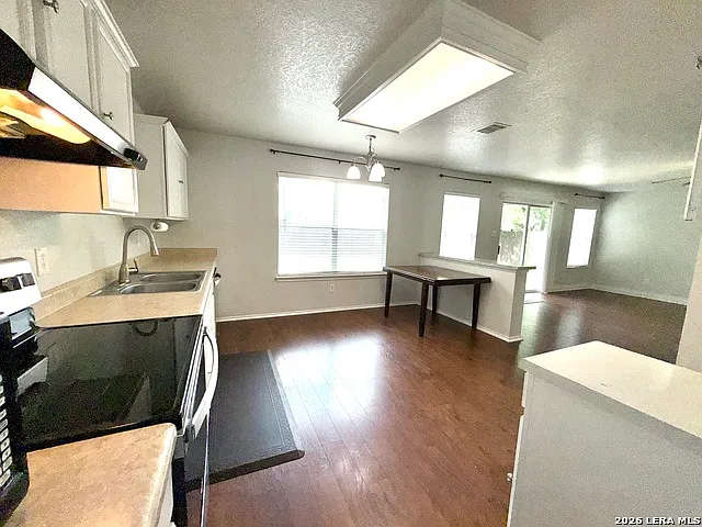 11218 Acuff Sta — Photo 7